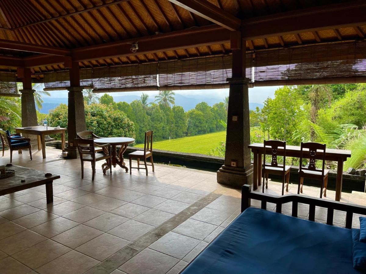 The Sangkih Villa Restaurant & Bar Munduk  Exterior photo