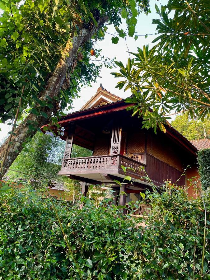 The Sangkih Villa Restaurant & Bar Munduk  Exterior photo